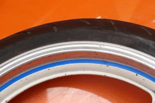 99-02 YAMAHA YZF R6 OEM STRAIGHT FRONT WHEEL RIM W TIRE