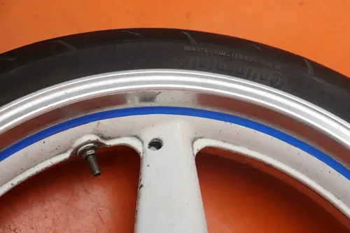 99-02 YAMAHA YZF R6 OEM STRAIGHT FRONT WHEEL RIM W TIRE