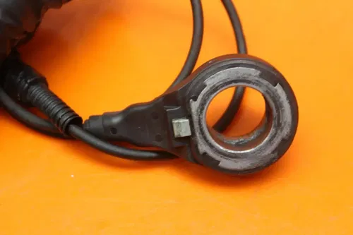 2010 Harley-Davidson Street Glide FLHX OEM FRONT ABS BRAKE SENSOR