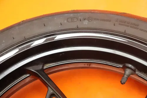 18-23 KAWASAKI NINJA 400 EX400 OEM STRAIGHT REAR WHEEL BACK RIM W TIRE