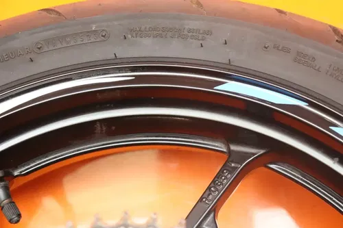 18-23 KAWASAKI NINJA 400 EX400 OEM STRAIGHT REAR WHEEL BACK RIM W TIRE