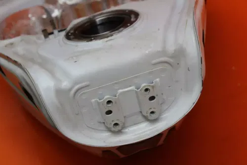 11-18 SUZUKI GSXR 600 750 OEM GAS TANK FUEL CELL PETROL RESERVOIR