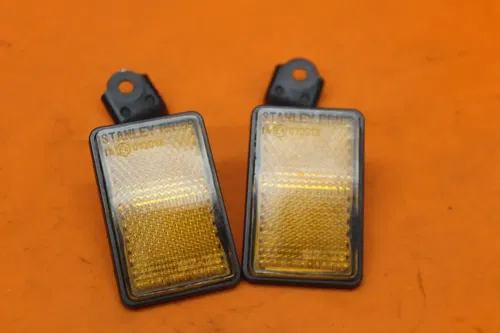 98-25 YAMAHA YZF R1 OEM REAR BACK REFLECTORS REFLECTOR SET PAIR
