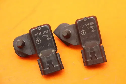 2003-2008 KAWASAKI NINJA ZX6R OEM MAP MASS AIR FLOW PRESSURE SENSOR SET
