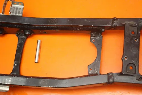 2007-2008 KAWASAKI NINJA ZX6R OEM STRAIGHT REAR SUBFRAME BACK SUB FRAME