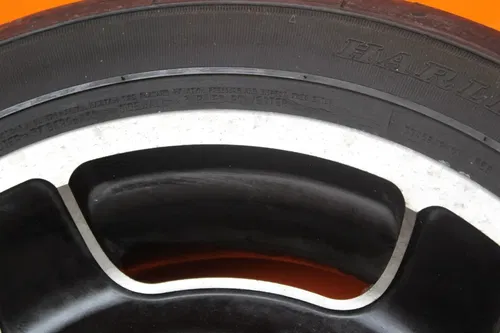 2010 Harley-Davidson Street Glide FLHX OEM STRAIGHT REAR WHEEL BACK RIM W TIRE