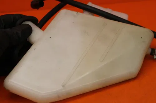 06-07 SUZUKI GSXR 600 750 OEM COOLANT WATER TANK RESERVOIR BOTTLE