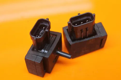 2004-2021 SUZUKI GSXR 600 750 OEM MAP MASS AIR FLOW PRESSURE SENSOR SET