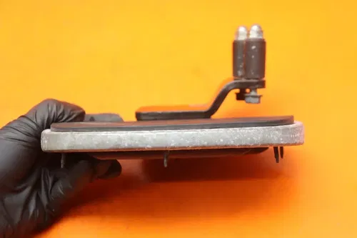 2006 YAMAHA V STAR 1100 OEM REAR PASSENGER FOOT STEP PEG SET