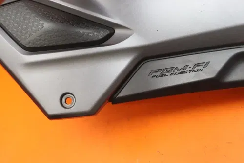2017-2020 HONDA GROM 125 OEM RIGHT FRONT UPPER MID SIDE FAIRING COWL PLASTIC