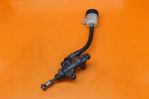 99-02 YAMAHA YZF R6 BREMBO REAR BRAKE MASTER CYLINDER W RESERVOIR