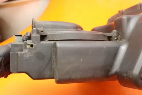 01-05 YAMAHA FZ1 OEM AIRBOX AIR INTAKE FILTER BOX