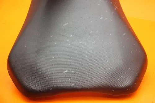 11-21 SUZUKI GSXR 600 750 FRONT DRIVERS SEAT PAD SADDLE PILLION 45100-14J11-DW2