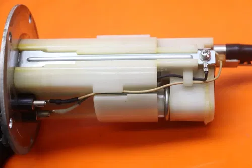 2013-2017 KAWASAKI NINJA ZX6R OEM FUEL PUMP GAS PETROL SENDER UNIT