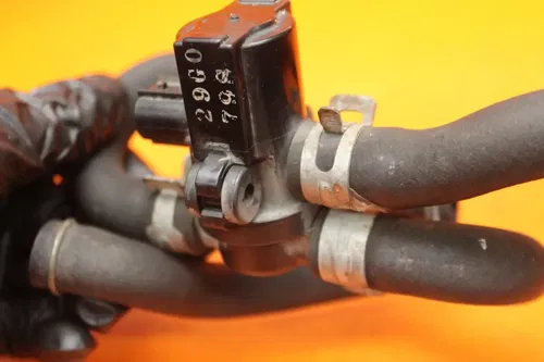 05-08 SUZUKI GSXR 1000 OEM AIR VALVE SOLENOID TOP ENGINE SWITCH SENSOR