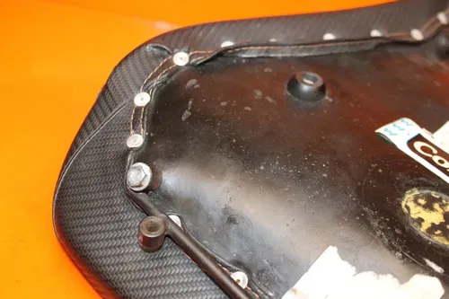 06-09 2007 YAMAHA YZF R6S CORBIN FRONT DRIVERS SEAT PAD SADDLE PILLION NO RIPS