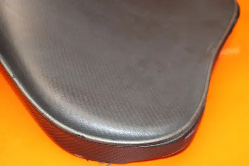 06-09 2007 YAMAHA YZF R6S CORBIN FRONT DRIVERS SEAT PAD SADDLE PILLION NO RIPS