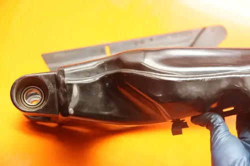 2013 HARLEY-DAVIDSON ELECTRA GLIDE OEM REAR SWINGARM SUSPENSION ARM