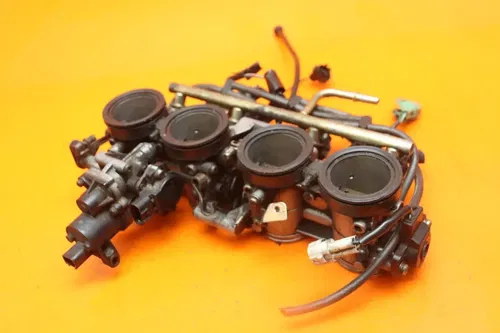 2004-2005 KAWASAKI NINJA ZX10R OEM MAIN FUEL INJECTORS / THROTTLE BODIES
