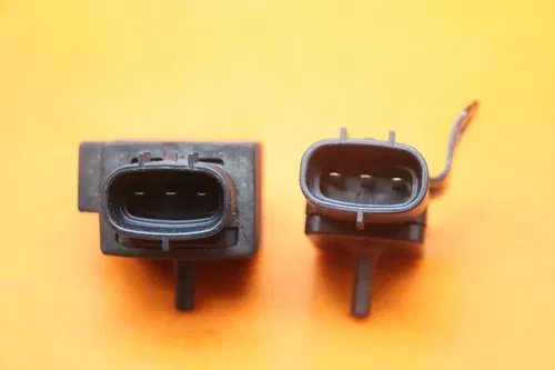 01-04 SUZUKI GSXR 1000 OEM MAP MASS AIR FLOW PRESSURE SENSOR SET