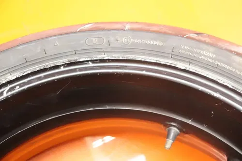 01-04 SUZUKI GSXR 1000 OEM STRAIGHT REAR WHEEL BACK RIM W TIRE