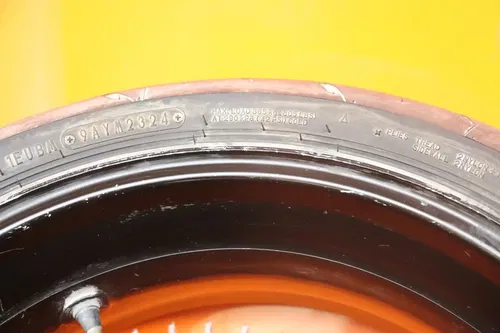 01-04 SUZUKI GSXR 1000 OEM STRAIGHT REAR WHEEL BACK RIM W TIRE