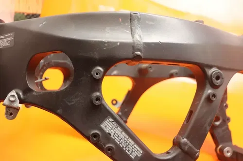 11-24 SUZUKI GSXR 600 750 OEM STRAIGHT FRAME CHASSIS RACE/STUNT ONLY