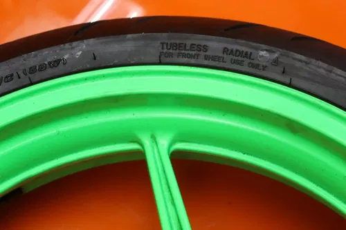 2006 2007 KAWASAKI NINJA ZX10R OEM STRAIGHT FRONT WHEEL RIM W TIRE