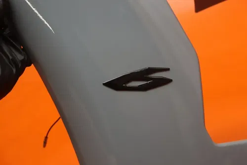 2006-2009 YAMAHA YZF R6S ZXMT LEFT MID UPPER SIDE FAIRING COWL PLASTIC
