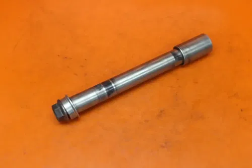 05-08 2007 SUZUKI GSXR 1000 OEM FRONT WHEEL RIM AXLE PIVOT BOLT