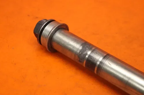 05-08 2007 SUZUKI GSXR 1000 OEM FRONT WHEEL RIM AXLE PIVOT BOLT