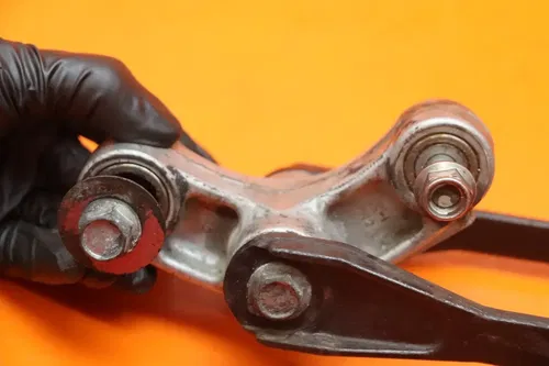 2003-2007 SUZUKI SV1000S OEM REAR DOGBONE SHOCK LINKAGE LINK