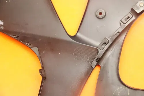 09-15 SUZUKI GSXR 1000 OEM RIGHT MID UPPER SIDE FAIRING COWL PLASTIC *NO CRACKS*