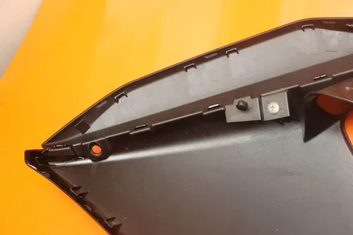 09-15 SUZUKI GSXR 1000 OEM RIGHT MID UPPER SIDE FAIRING COWL PLASTIC *NO CRACKS*