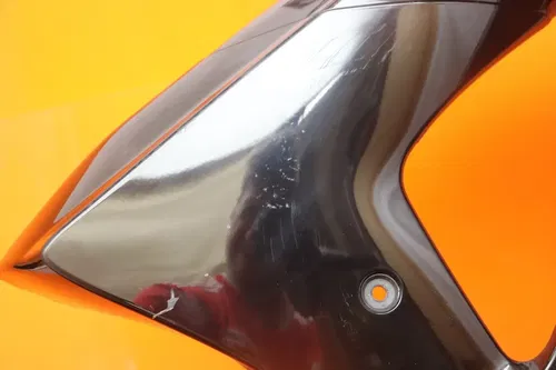 09-15 SUZUKI GSXR 1000 OEM RIGHT MID UPPER SIDE FAIRING COWL PLASTIC *NO CRACKS*