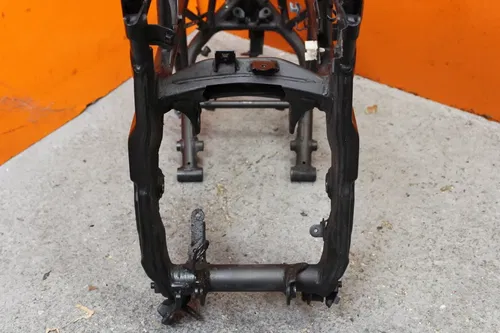 15-22 HONDA CBR300R STRAIGHT FRAME CHASSIS C 386-334-6729 4 DETAILS
