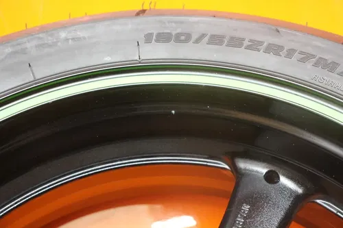 18-24 KAWASAKI NINJA ZX10R BRIDGESTONE OEM STRAIGHT REAR WHEEL BACK RIM W TIRE