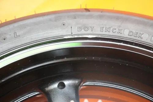 18-24 KAWASAKI NINJA ZX10R BRIDGESTONE OEM STRAIGHT REAR WHEEL BACK RIM W TIRE