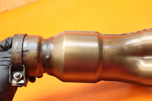 2004-2006 YAMAHA YZF R1 OEM EXHAUST MIDPIPE MID MIDDLE PIPE *NO DENTS*