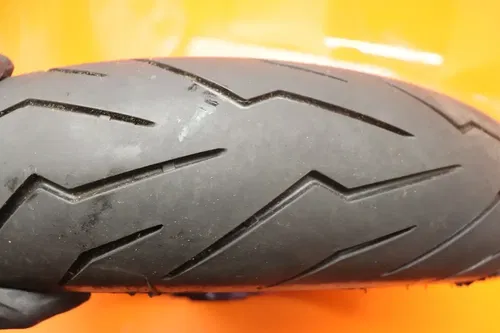 06-07 SUZUKI GSXR 600 750 OEM FRONT WHEEL RIM W TIRE