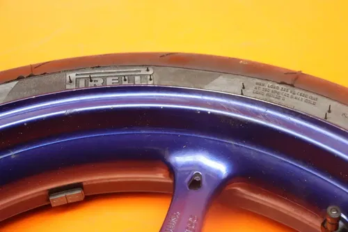 06-07 SUZUKI GSXR 600 750 OEM FRONT WHEEL RIM W TIRE