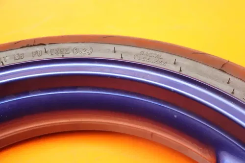 06-07 SUZUKI GSXR 600 750 OEM FRONT WHEEL RIM W TIRE