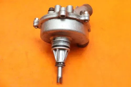 2004-2005 KAWASAKI NINJA ZX10R OEM ENGINE WATER COOLANT PUMP