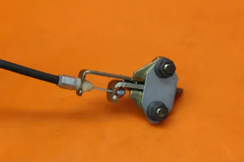 2003 YAMAHA FZ1 OEM REAR PASSENGER SEAT LATCH LOCK ASSEMBLY