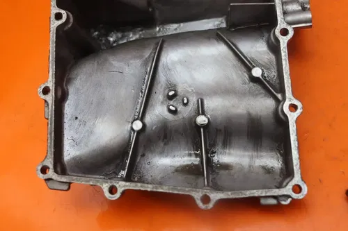 2004-2005 KAWASAKI NINJA ZX10R OEM ENGINE MOTOR BOTTOM OIL PAN COVER