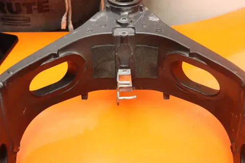 2007-2008 SUZUKI GSXR 1000 OEM STRAIGHT FRAME CHASSIS C
