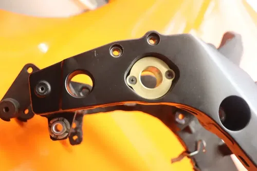 2007-2008 SUZUKI GSXR 1000 OEM STRAIGHT FRAME CHASSIS C