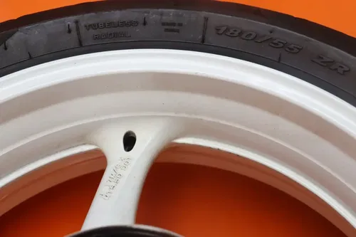 2011-2019 SUZUKI GSXR 600 OEM STRAIGHT REAR WHEEL BACK RIM *NO DENTS*