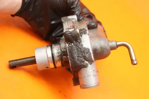 99-07 SUZUKI HAYABUSA OEM ENGINE WATER COOLANT PUMP
