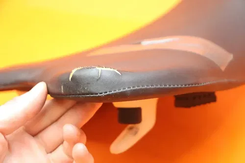 2007-2008 SUZUKI GSXR 1000 OEM FRONT DRIVERS SEAT PAD SADDLE PILLION